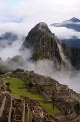 Machu Picchu im Nebel
