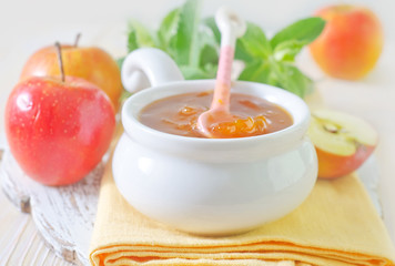 jam and apples