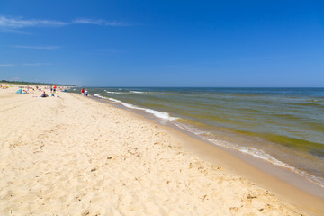 Fototapeta na wymiar Plaża nad Morzem Bałtyckim w Polsce