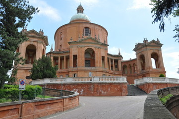 Fototapeta na wymiar Bologna, San Luca