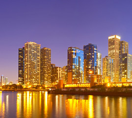 Fototapeta na wymiar City of Chicago USA, sunset colorful panorama skyline