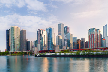 Fototapeta na wymiar City of Chicago USA, colorful sunset panorama skyline