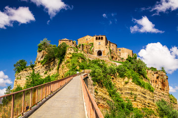 Fototapeta premium View of the city Bagnoregio on the hill, Tuscany
