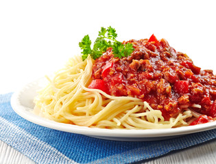 Spaghetti with minced meat and tomato sauce