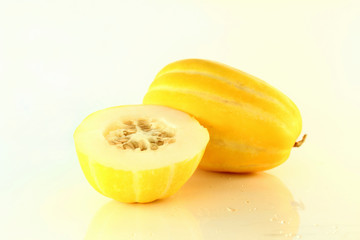 Fototapeta na wymiar yellow korean melon