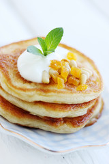 pancakes with dried fruit