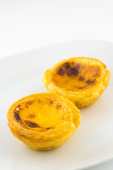 egg tart with white background vertical