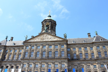 Fototapeta na wymiar Königlicher Palast am Dam Square Amsterdam (The Royal Palace)