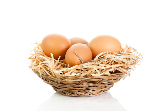 eggs isolatedon white background