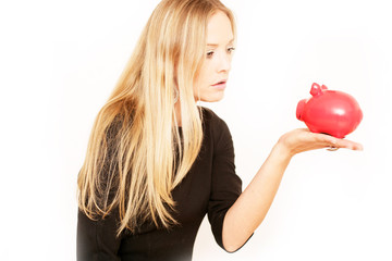 junge Frau mit Sparschwein