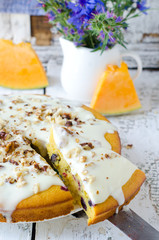 Pumpkin cake with sour cream and currant