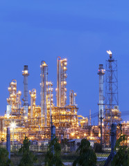 Fototapeta premium Energy fron petrochemical plant - Night scene