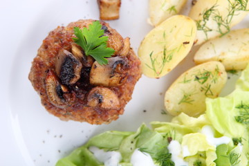 Meat balls with mushrooms