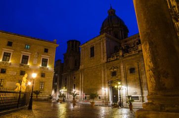 Fototapeta premium Piazza Pretoria in Palermo, Sicily, Italy. Early morning