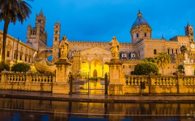 Foto op Plexiglas De kathedraal van Palermo, Sicilië, Italië © krivinis