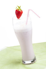 refreshing healthy summer shakes