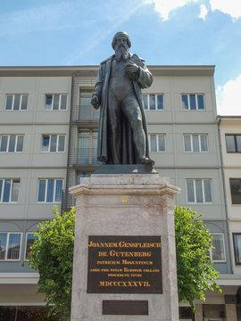 Gutenberg Monument