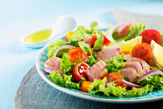 Plate with a Mediterranean chicken salad