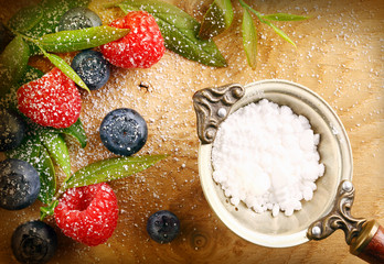 Berries with granulated sugar