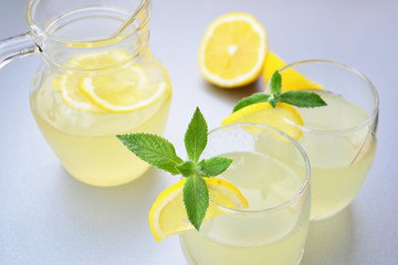 Elderflower juice with lemon