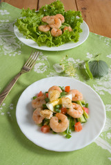 Salad with shrimp