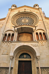 Modena, facciata del duomo