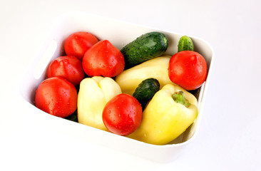 Fresh vegetables in a white bowl