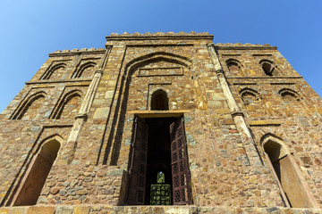 Obraz premium Dadi potis tomb in Lodi Garden in Delhi