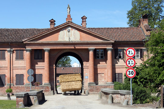cascina
