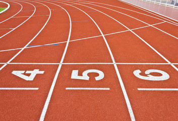 number on running track lines