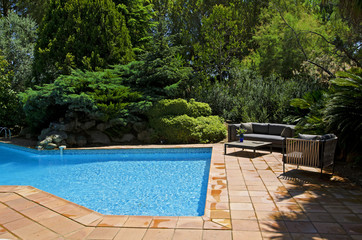 piscina jardin