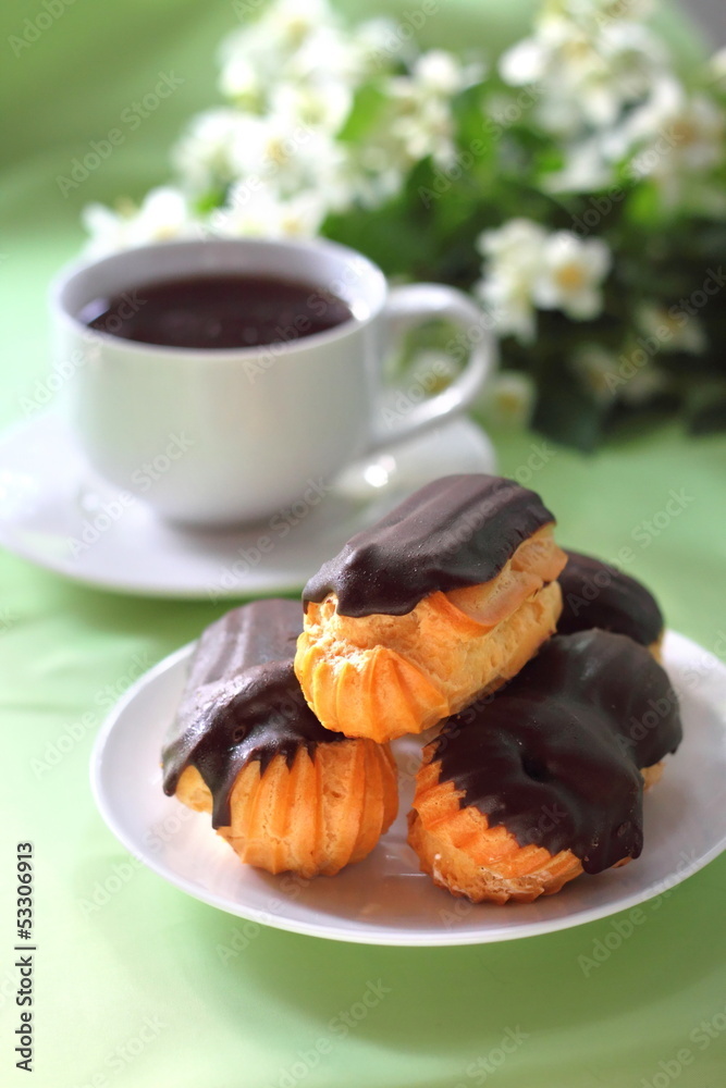 Wall mural Eclairs with cream in chocolate coating - Wall murals