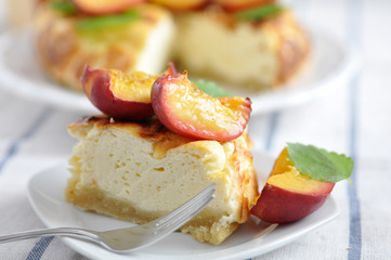 Käsekuchen mit Aprikosen