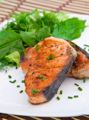 grilled salmon and salad