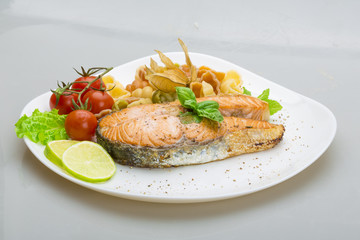 Grilled salmon with pasta