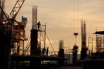 silhouette Construct site worker builte