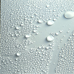 水