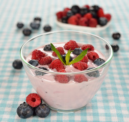 Yogurt with berries