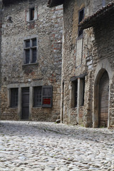 Fototapeta na wymiar Stare ulicy w miejscowości Perugia