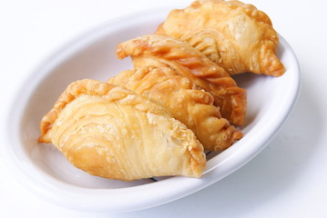 Curry puff