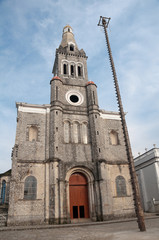 Fototapeta na wymiar Church of San Francisco and Pole Flying, Cuetzalan (Mexico)