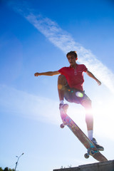 Fototapeta na wymiar jump on skateboard