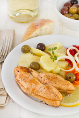 fish eggs with vegetables and white wine