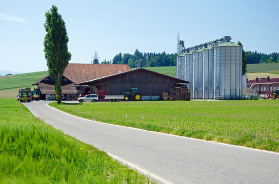 moderner Landwirtschaftsbetrieb