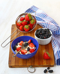 Strawberry and mulberry with cream cheese for breakfast