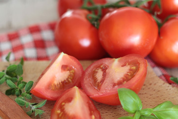 tomate et basilic