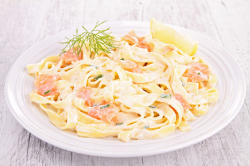 pasta with salmon