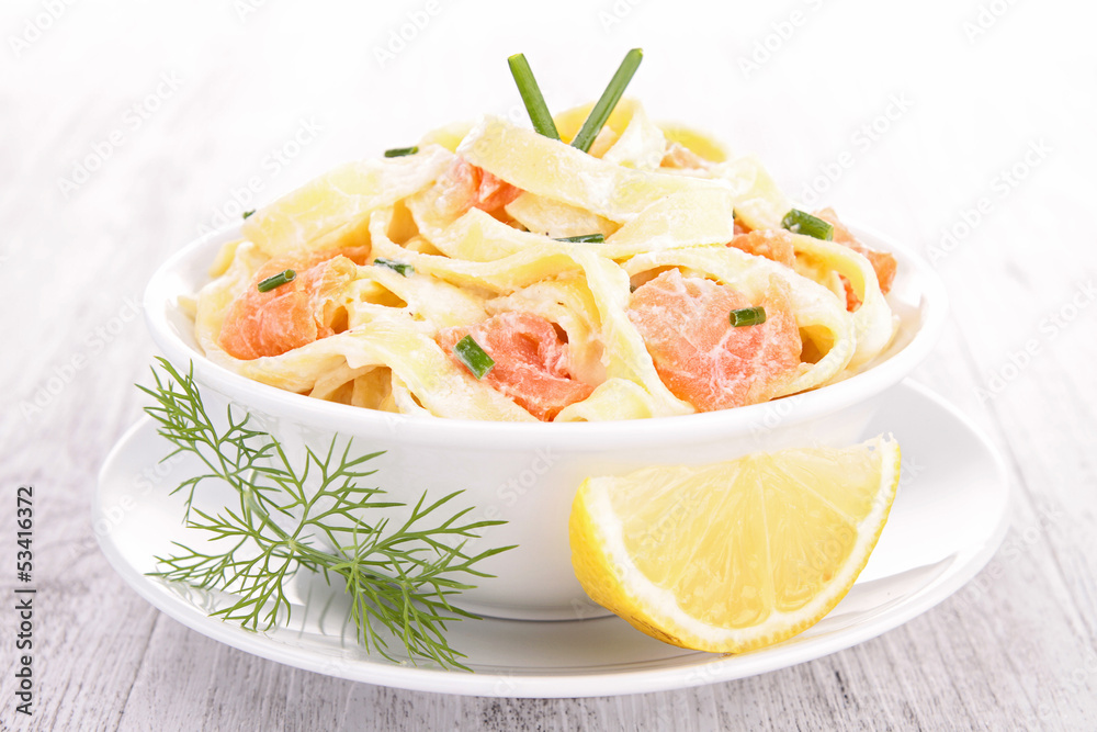 Sticker pasta with salmon