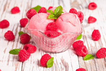 Ice Cream , sundae on wood