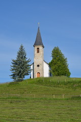 Fototapeta na wymiar Mały kościół